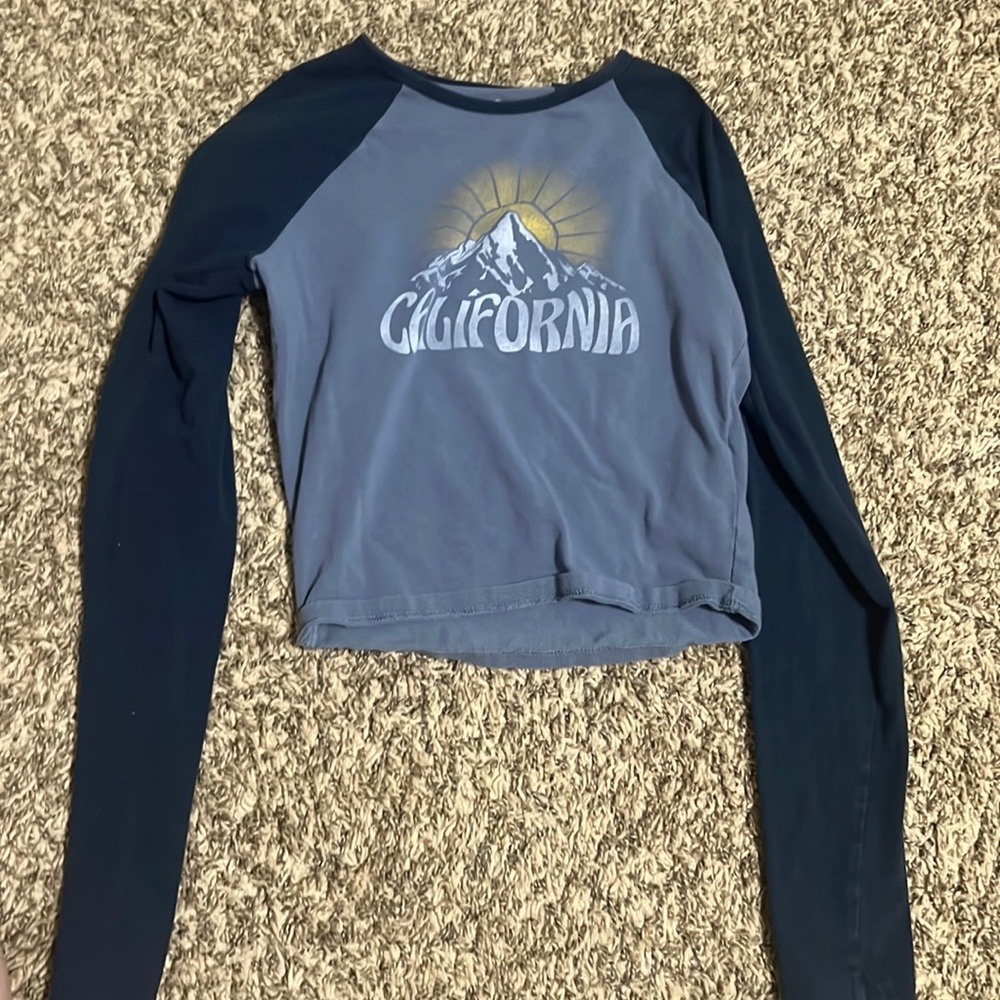 Hollister, baby tee
